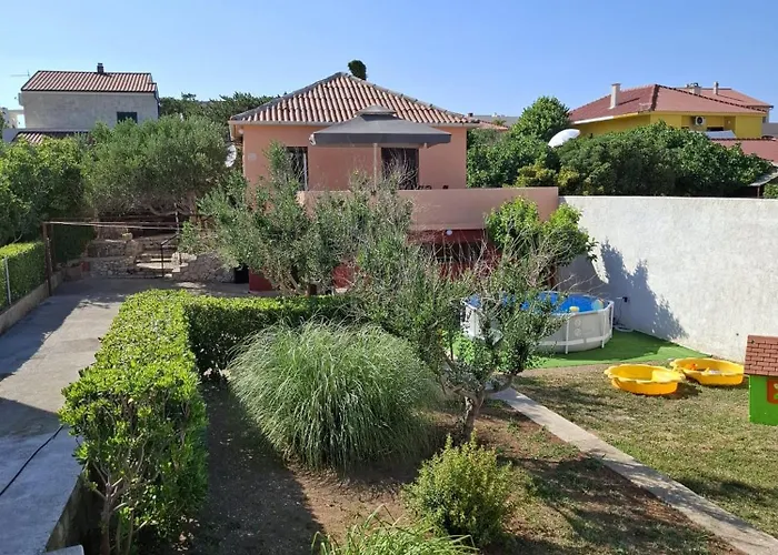 Tatil Evi Family House Ivana With Pool Ražanac