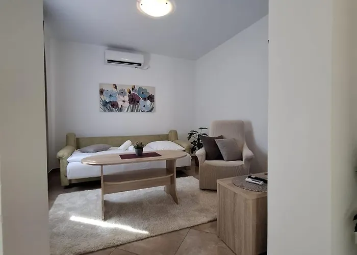 Tatil Evi Family House Ivana With Pool