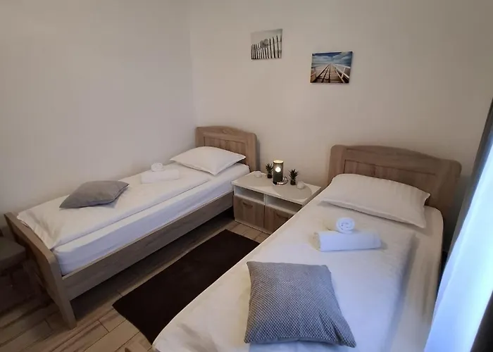 Family House Ivana With Pool Tatil Evi