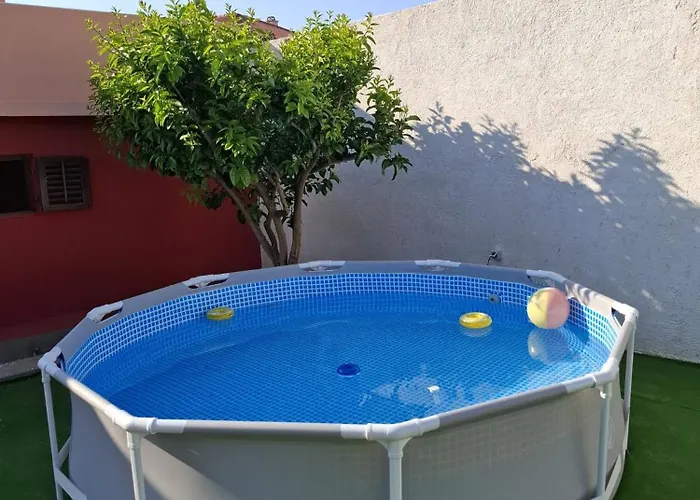 Family House Ivana With Pool Ražanac