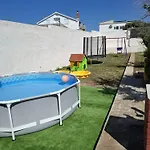 Family House Ivana With Pool Vikendica