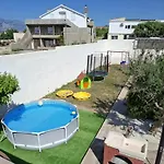 Vikendica Family House Ivana With Pool Razanac