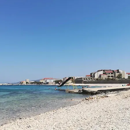 Family House Ivana Holiday home Razanac