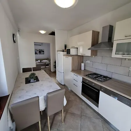 Family House Ivana * Ražanac