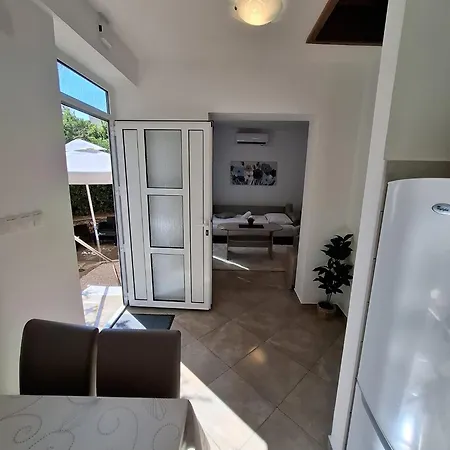 Holiday home Family House Ivana Razanac